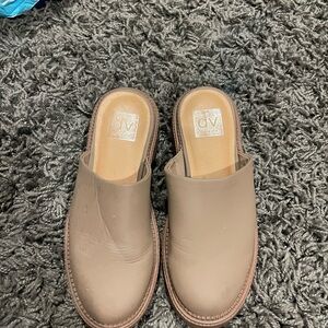 Dolce Vita Slip Ons